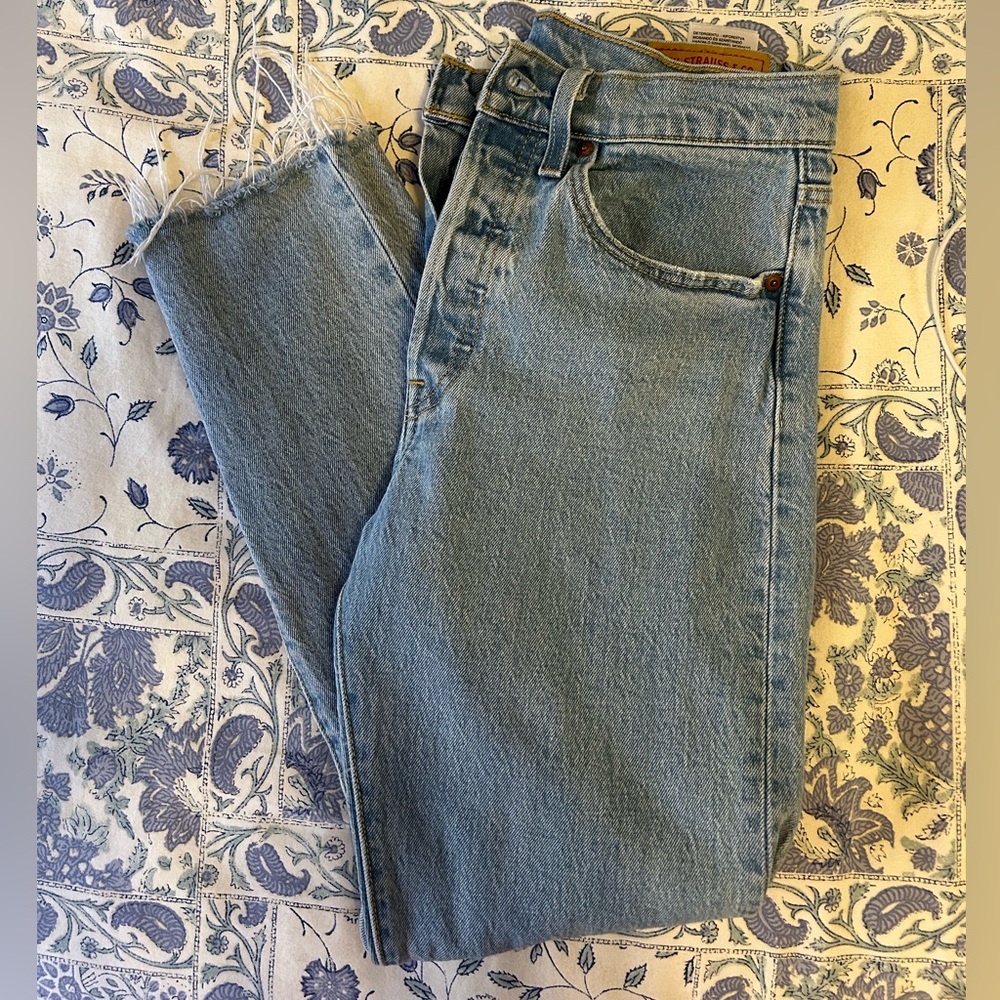Levi's Classic Light Blue Jeans